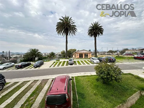Departamento En Venta De 3 Dorm. En Villa Alemana