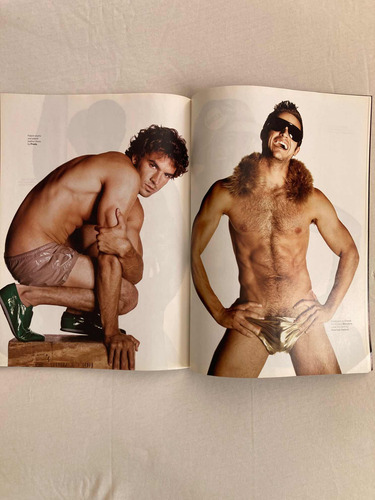 Revista Out / The Glass Closet Mayo 2007 Impecable Lgbt+ (Usado)