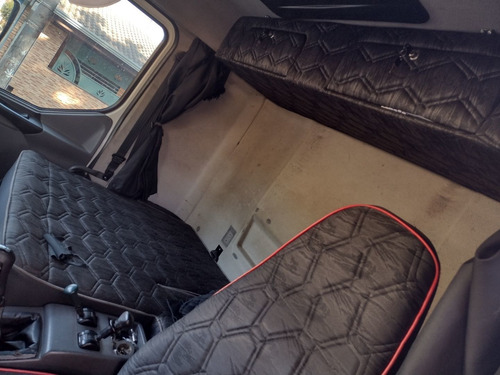 Imagem 3 de 5 de Volvo Vm310 Vm 310