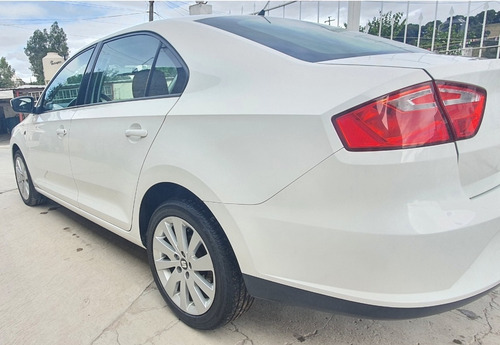 Imagen 5 de 7 de Seat Toledo 2015 1.2 Style Mt