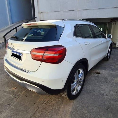 Imagen 4 de 9 de Mercedes Benz Gla-200