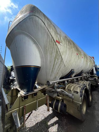 Volvo Vm260 Com Silo