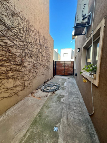 Casa En Venta 4 Ambientes En Barrio Cerrado