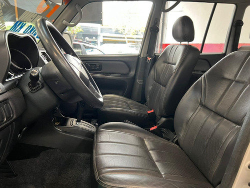 Imagem 11 de 12 de Mitsubishi Pajero Tr4 2.0 16v 4x2 Flex Automático