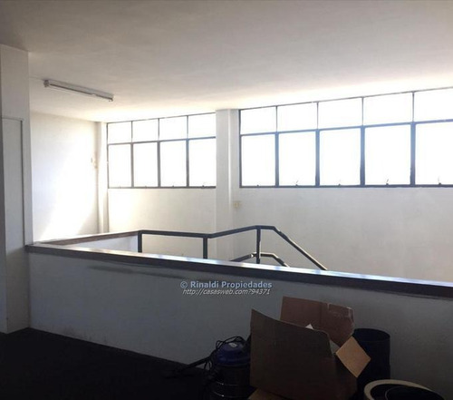 Imagen 2 de 10 de Venta Local Industrial O Depósito, En La Comercial
