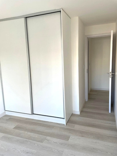 Alquilo Apartamento 1 Dormitorio, Cordon Proximo Obelisco, Opcion Garage