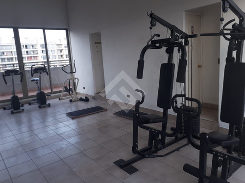 Departamento En Venta De 2 Dorm. En Santiago
