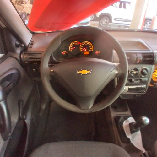 Imagem 6 de 12 de Chevrolet Classic 1.0 Mpfi Ls 8v Flex 4p Manual