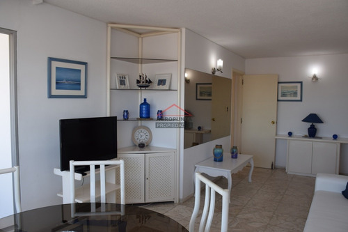 Muy Buena Ubicación En El Centro De Punta Del Este. - Ref: 2929