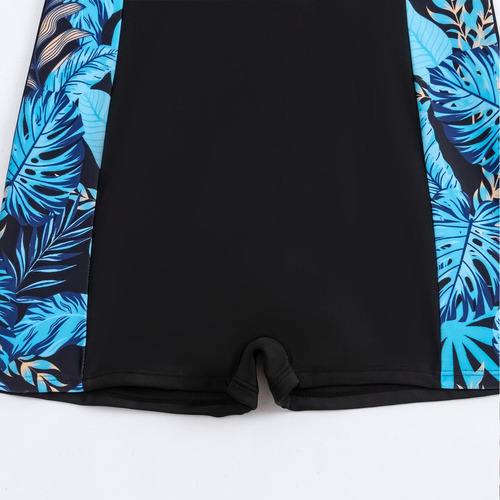 Un Traje De Baño Cómodo Estampado Con Esquinas Planas Para M