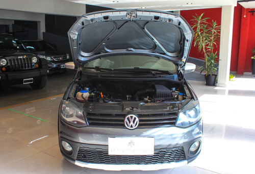 Volkswagen Suran 1.6 Cross