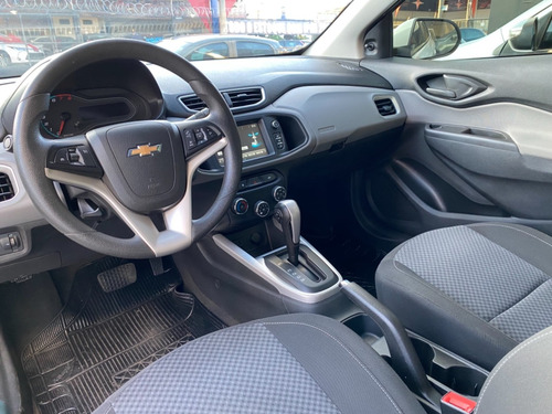 Imagem 9 de 12 de Chevrolet Gm Onix Lt 1.4 Branco 2018