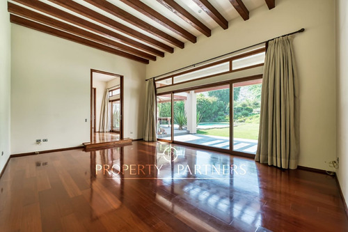 Hacienda,casa Mediterránea Con Excelentes Terminac...