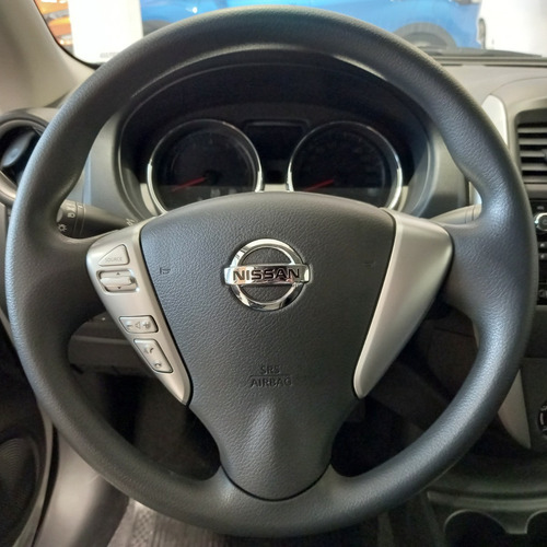 Imagen 13 de 14 de Nissan Versa 1.6 V-drive Mt