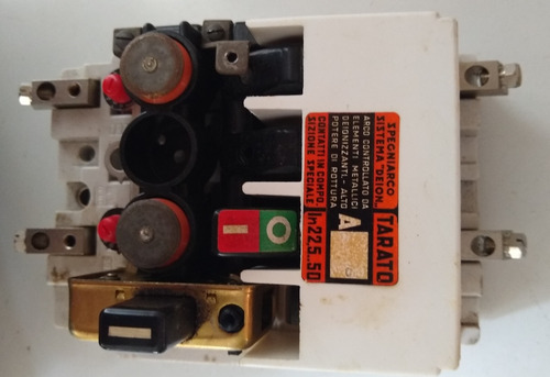 Breaker Monofásico 220 Con Protección Térmica Hasta 50 Amp (Usado)
