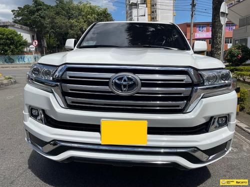 Imagen 2 de 8 de Toyota Land Cruiser 4.5 Vx