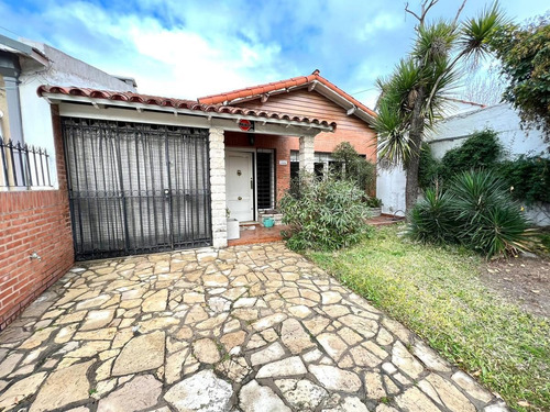 Imagen 2 de 10 de Casa - Castelar Sur