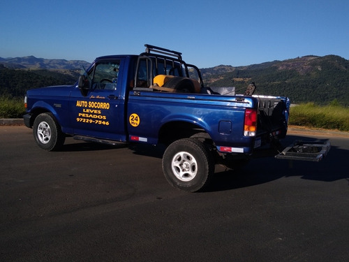 Ford F-1000 4.9
