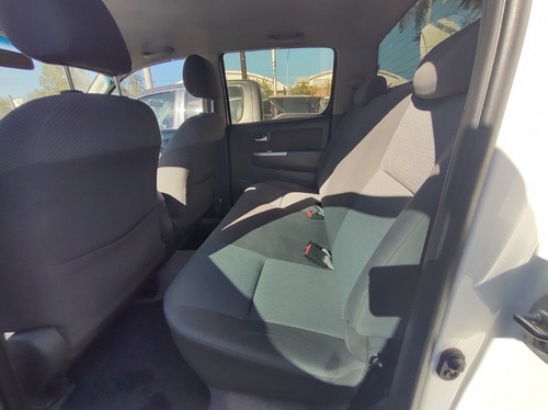 Toyota Hilux 4x4 Srv 3.0 Mt