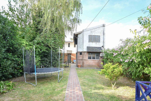 Casa Venta 4 Dormitorios 2 Baños Y Parrilla-lote 10 X 50 - Manuel B Gonnet