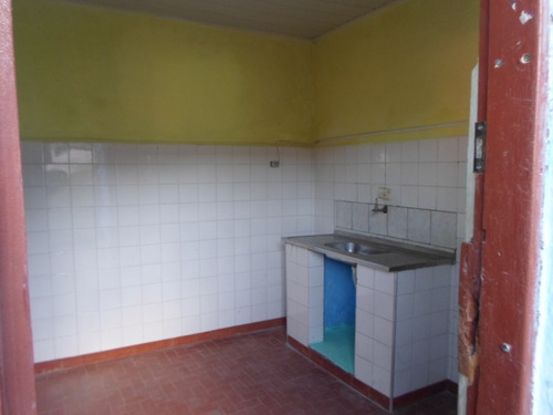 Imagem 2 de 8 de Casa Para Locação - 1515