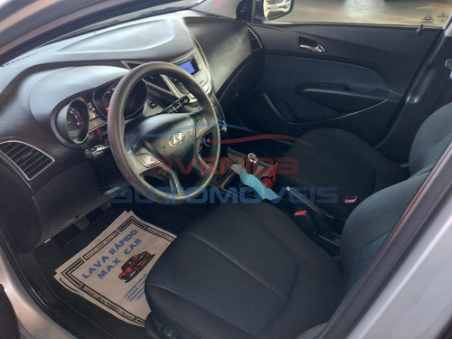 Imagem 3 de 9 de Hyundai Hb20 1.6 Comfort Style Flex Manual