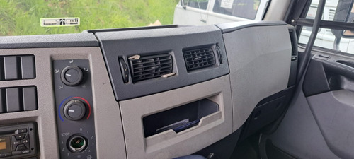 Volvo Vm 330 4x2 Ano 2013