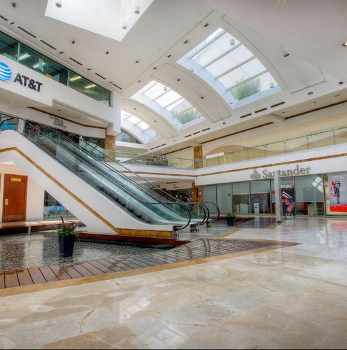 Local En Renta En Interlomas Plaza Victoria (m2lc266)