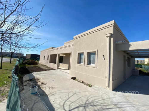 Imagen 5 de 30 de Casa Venta Canton Puerto - Maroto Propiedades