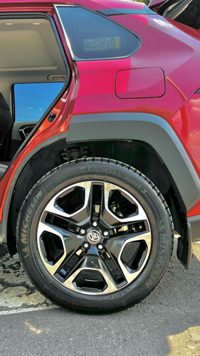 Toyota RAV4 2.5 Adventure 4wd At