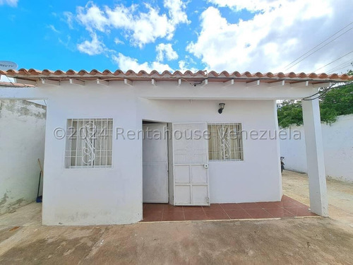 Acogedora Casa En Venta En Parcelamiento Aeropuerto 24-11362 04r