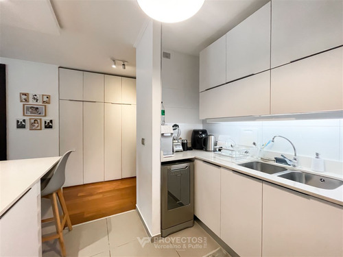 Departamento En Venta De 2 Dorm. En Lo Barnechea