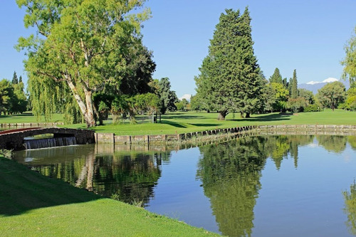 Venta De Casa Club De Campo Mza, Excelente Vista