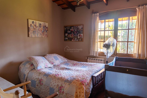 Casa En Venta Carrasco Norte En Un Lindo Entorno.