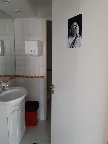 Imagen 9 de 19 de Casa / Oficina En Palermo, Distrito Tecnológico, 2 Cocheras