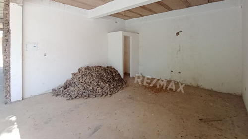Imagen 2 de 20 de Local En Atamo Norte, Centro Comercial Y Residencial Guayacan