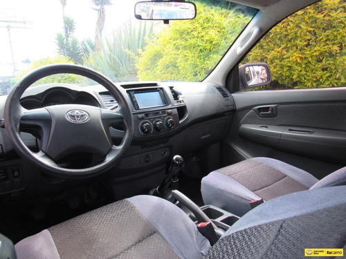 Imagen 17 de 25 de Toyota Hilux 2.5 4x4