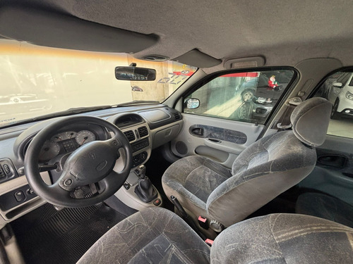 Renault Clio Sed. Privilège Hi-Flex 1.0 16V 4p