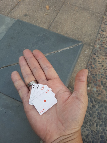 Mini Cartas Naipe Ingles 3 X 4cms. Mazo Miniatura Rojo Magia