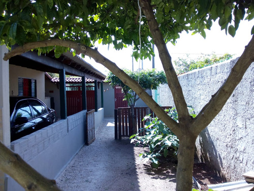 Vende-se Esta Casa