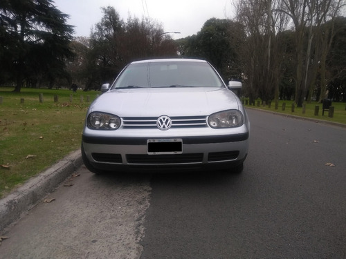 Volkswagen Golf 1.6 Format