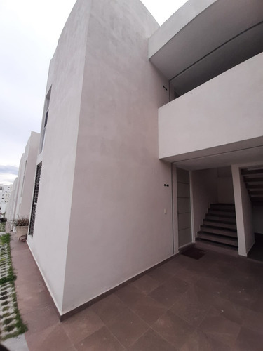 Imagen 3 de 22 de Casa Duplex Privalia Ambienta. Inversionistas. 2 Recamaras + Estudio, En Fraccionamiento Con Control De Acceso.