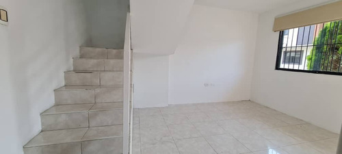 Imagen 14 de 15 de Townhouse En Venta En Tazajal Cód 139954