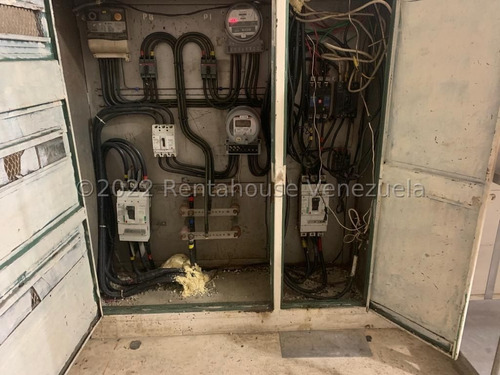 Imagen 10 de 14 de Edificio En Venta Los Rosales Rolando Rodriguez Codg 22-23467