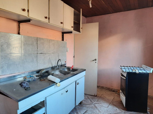 Imagen 13 de 15 de Venta De Casa 2 Dormi Zona Sur.