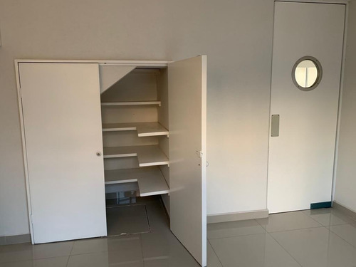 Imagen 9 de 20 de Venta De Casa Remodelada!!! En Colonia Santa Cecilia De 237m