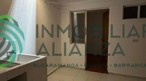 Casa En Venta En Versalles I. Cod V61639
