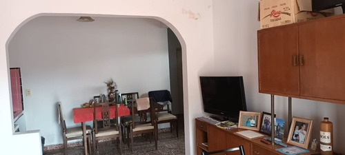 Venta Casa 5 Ambientes Quilmes C/ Cochera Y Galpon