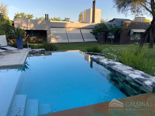 Casa En Venta Lomas De La Carolina