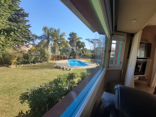 Exelente Residencia, Ideal Para Vivir Todo El Año En Punta Del Este.- Ref: 11375